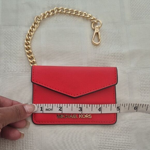 HOST PICK🥳 Michael Kors Scarlet Card Holder with Gold Chain - Picture 7 of 16